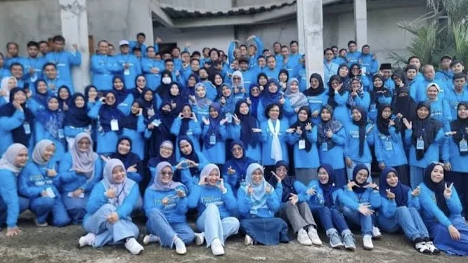 Foto klien Kaka Konveksi: tim berseragam biru